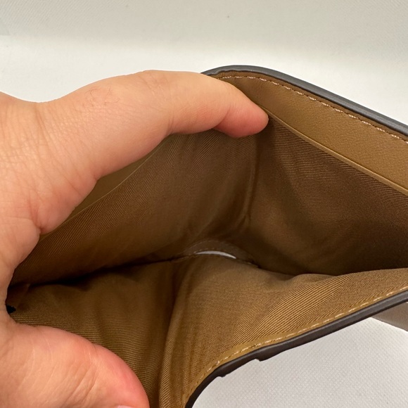 NWT Coach Bifold Snap Wallet with Horse and Carriage Print - Picture 8 of 10